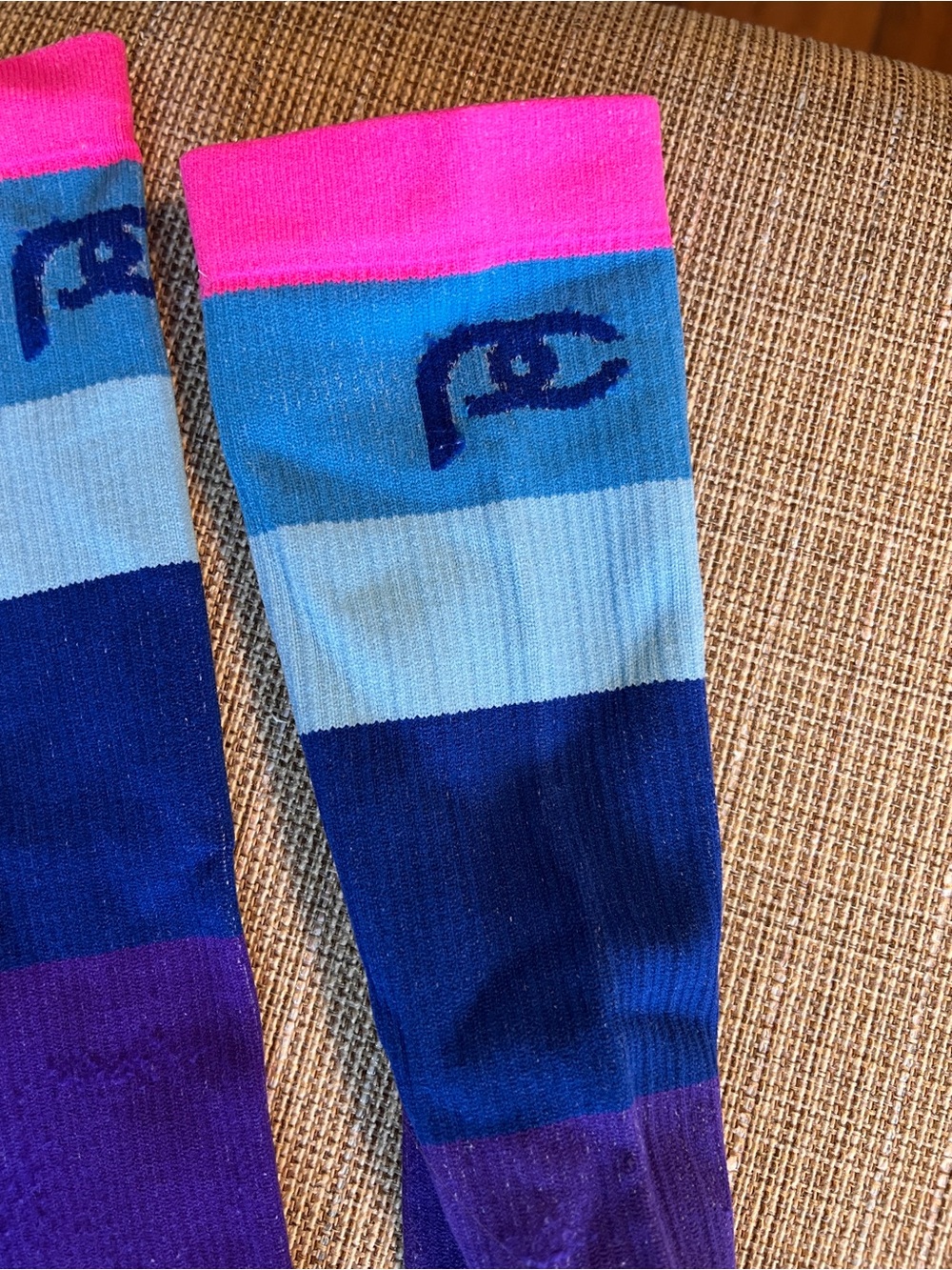 Pro-compression compression socks. - Picture 2 of 3